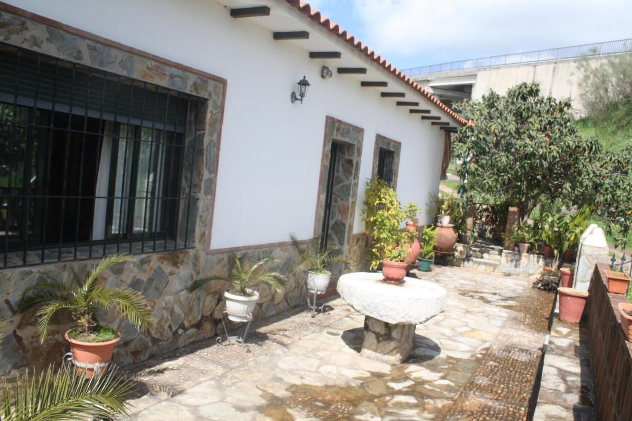 El Sitio De Su Recreo Villa Jerez De Los Caballeros Bagian luar foto